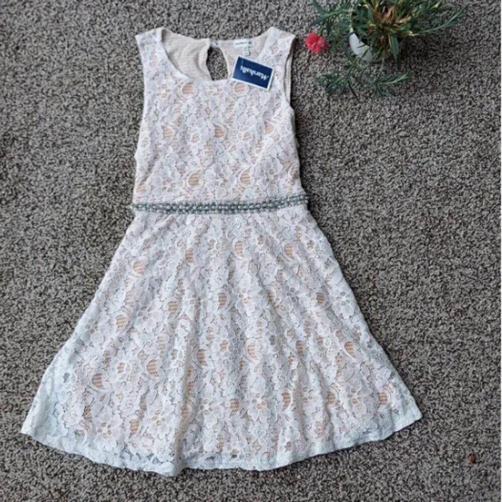 NWT Montesu Cream/orange Girl's dress. Size 14 L Any ocasion Gift Christmas